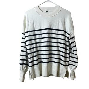 Women’s Boxy Cream Black Striped Crewneck Knit Sweater Medium Preppy Minimalist